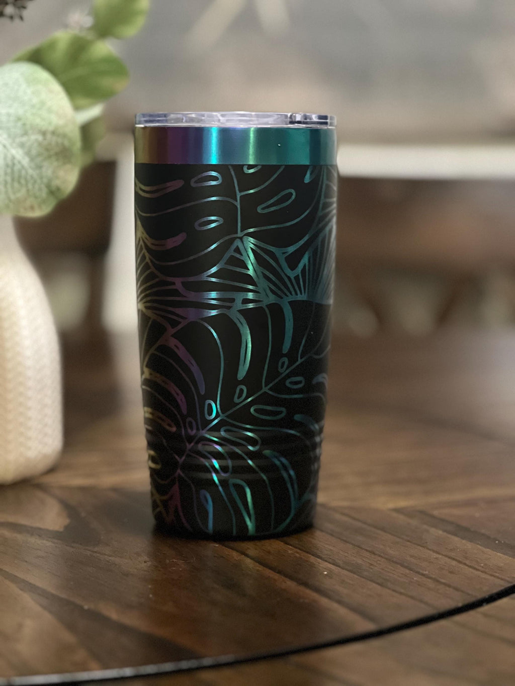 20 oz. Engraved Monstera Leaf Tumbler