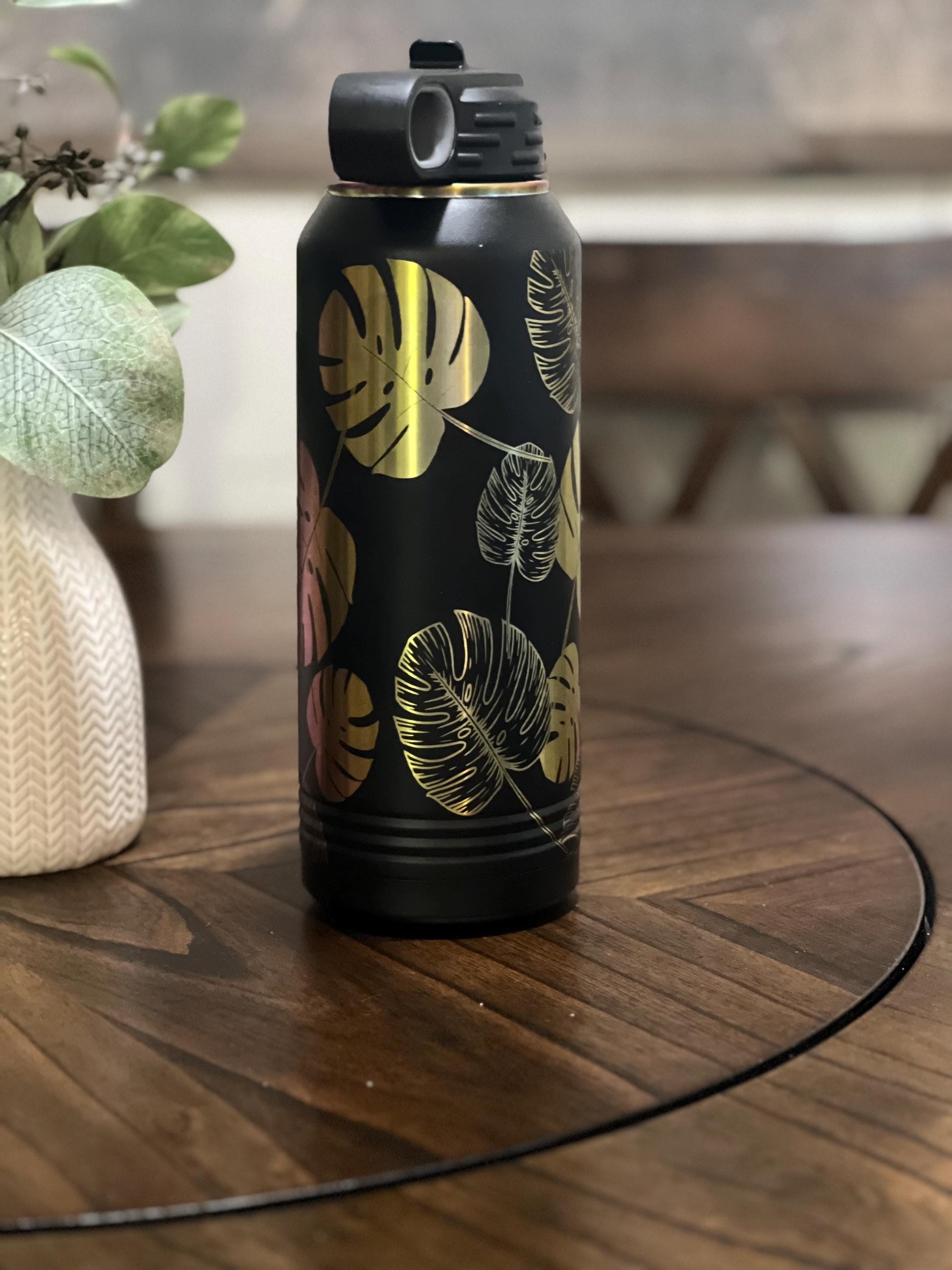 32 oz Engraved Monstera Leaf Wrap
